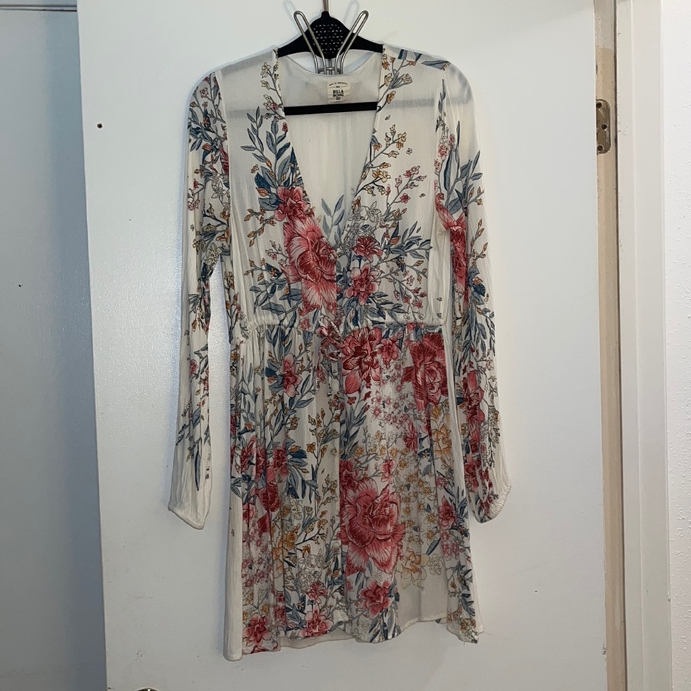Billabong long sleeved, draw string waist, button front